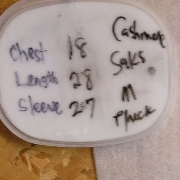 Saks POINTELLE TURTLENECK PURE CASHMERE LONGSLEEVE SWEATER M with measurements - Picture 5 of 6